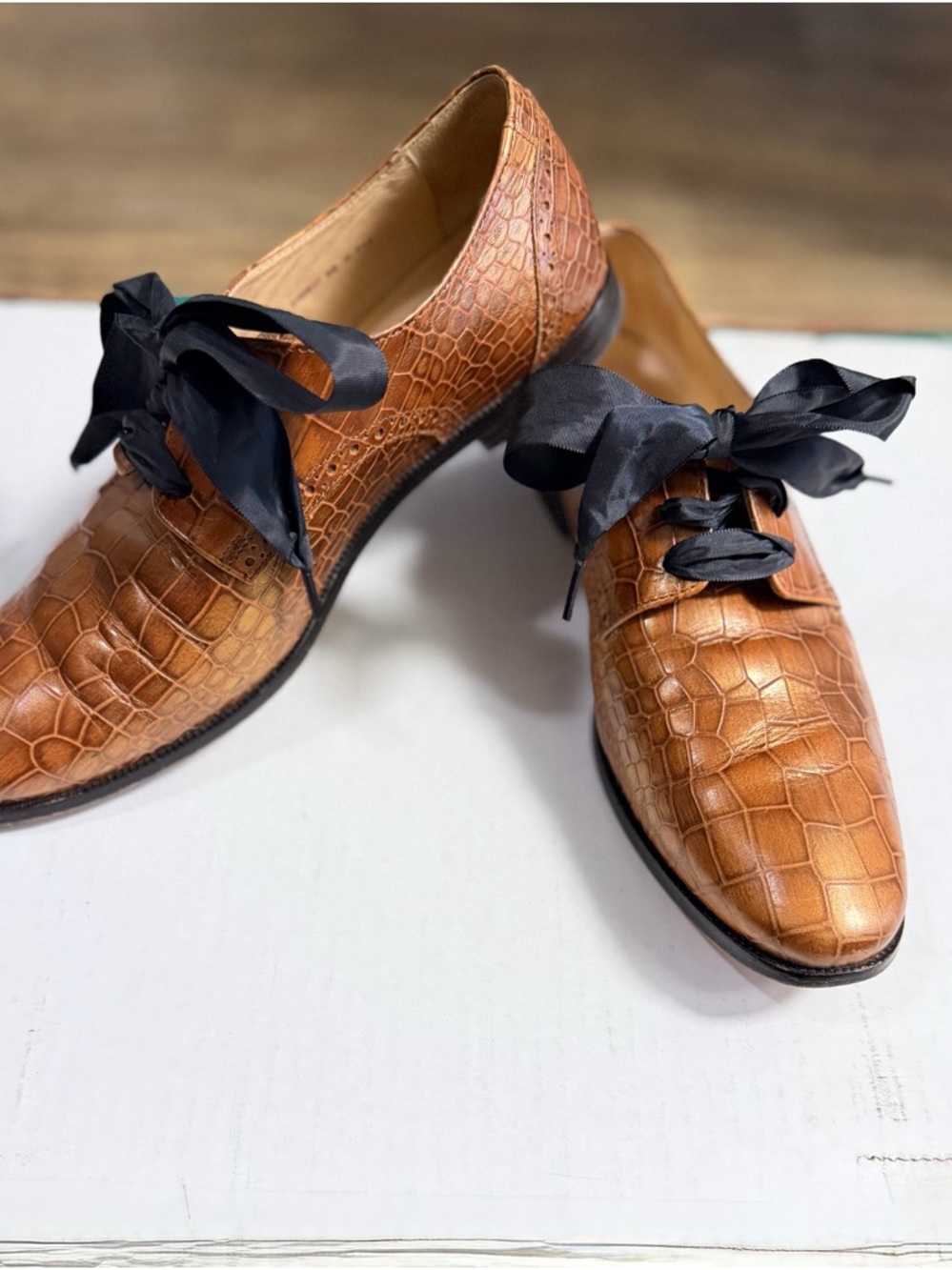 Cole Haan Tan Croc-Embossed Leather Oxfords with Black Ribbon Laces